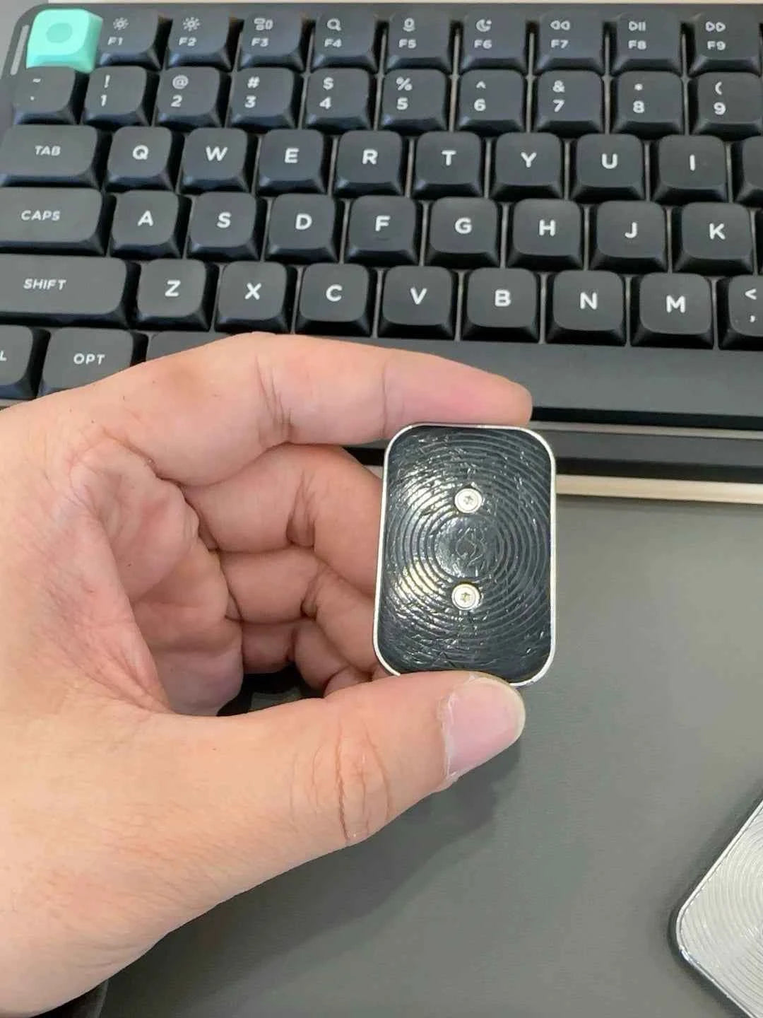 Aura Sand Stainless Steel