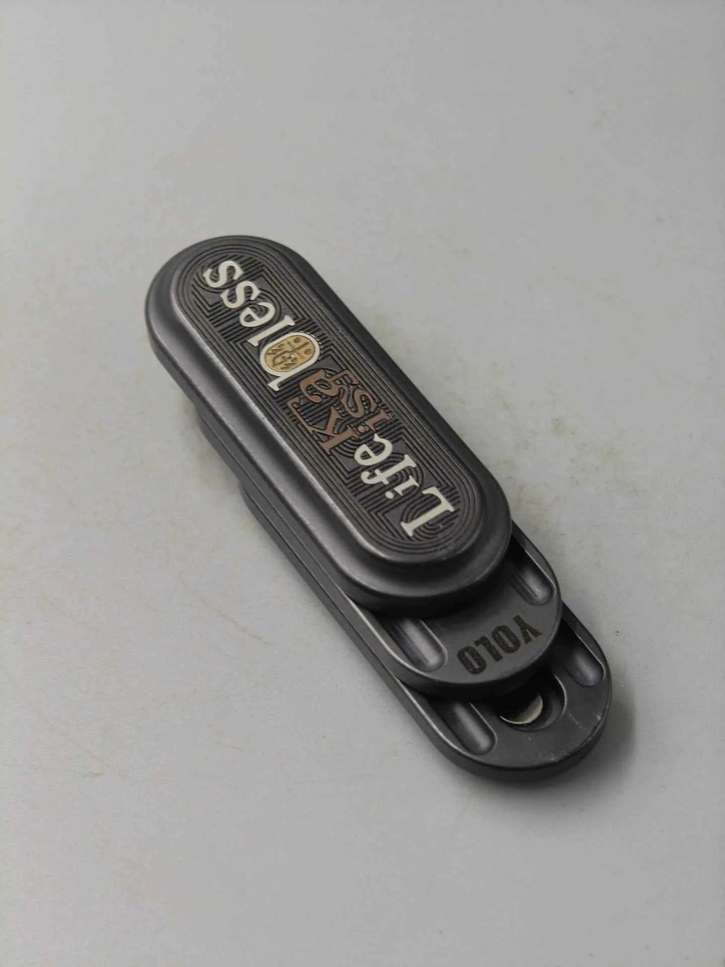 Cola Candy Zirconium