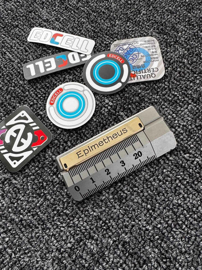 Quirky Ruler Titanium