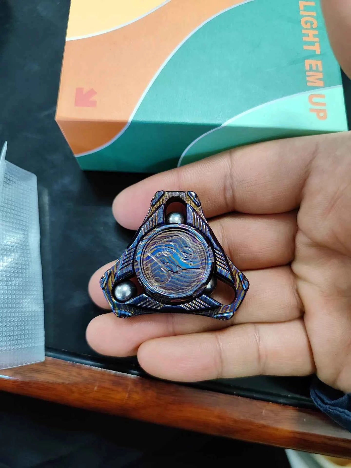 Manta Ray 2.0 Titanium