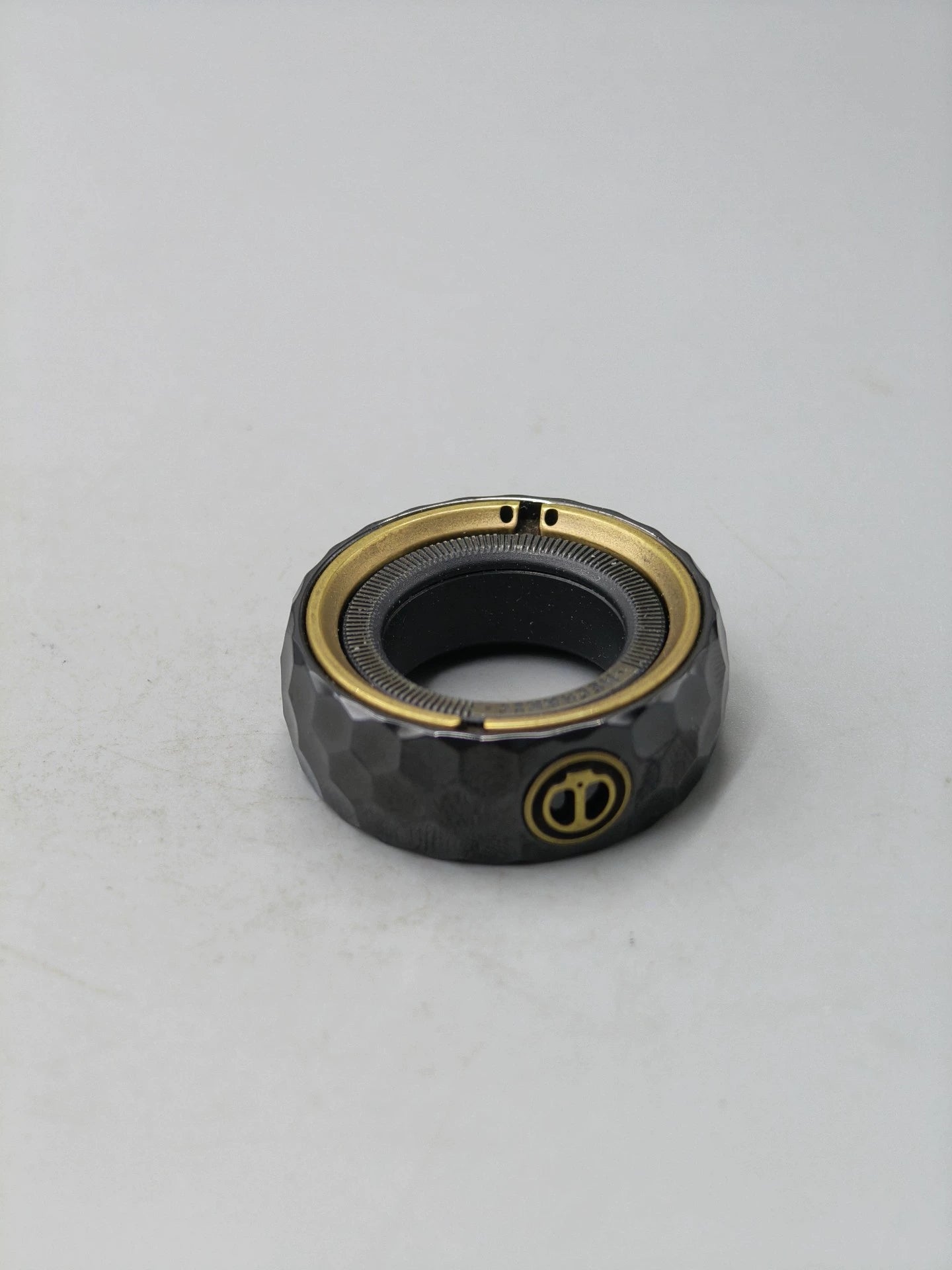 Mechanic Thorns Zirconium