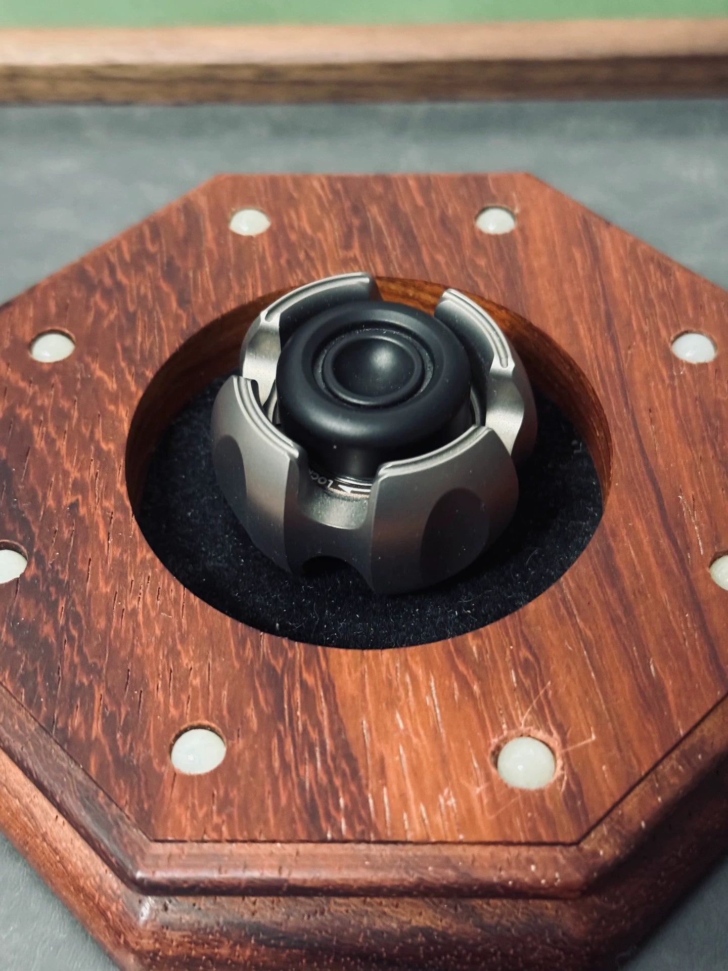 Noiz Titanium