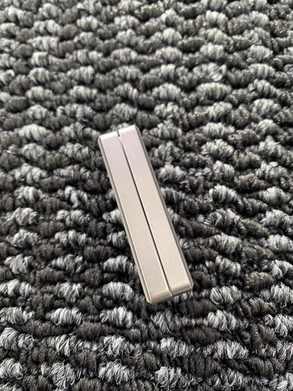 DRIVE Slider Titanium