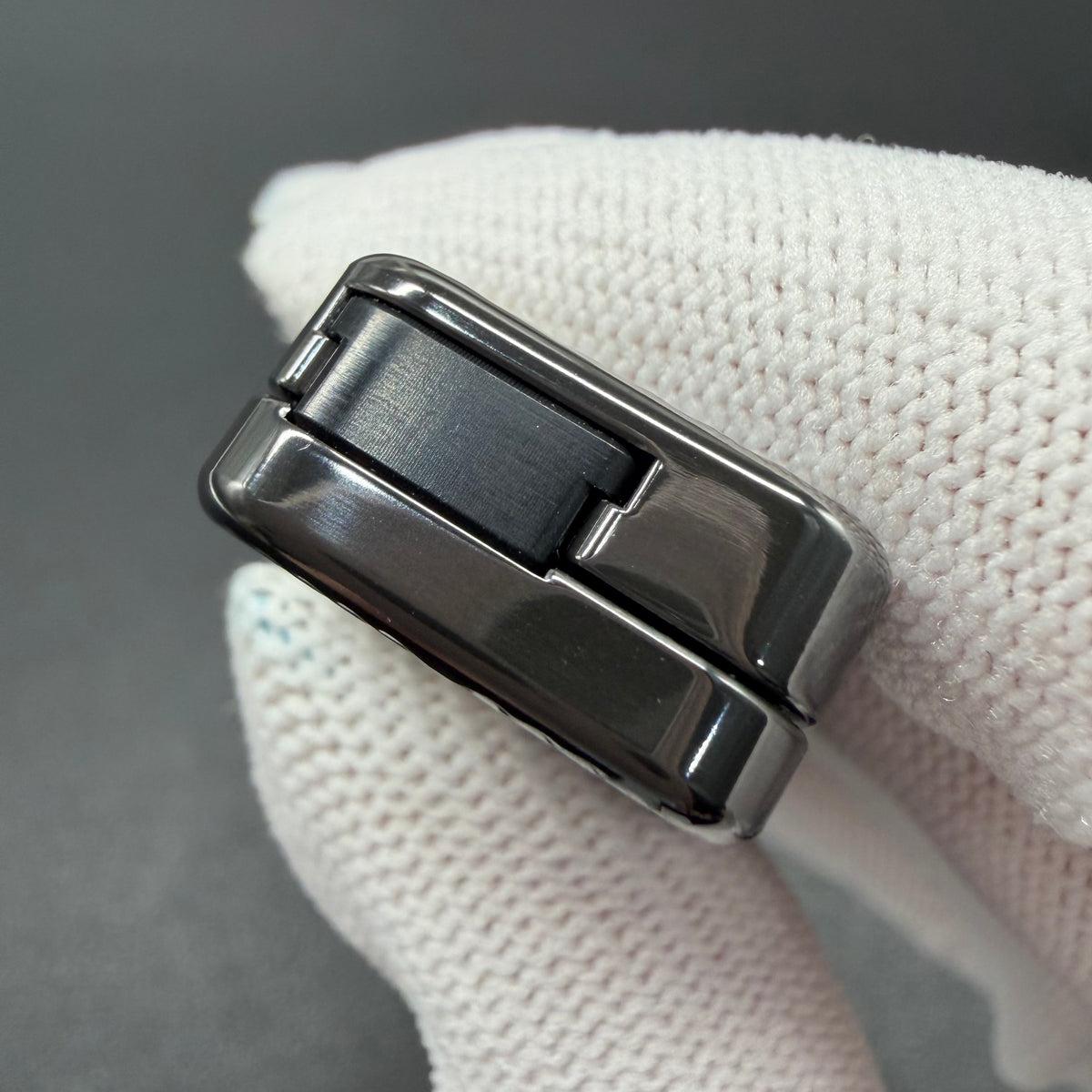 Tita Zirconium Color-Anodized Polished