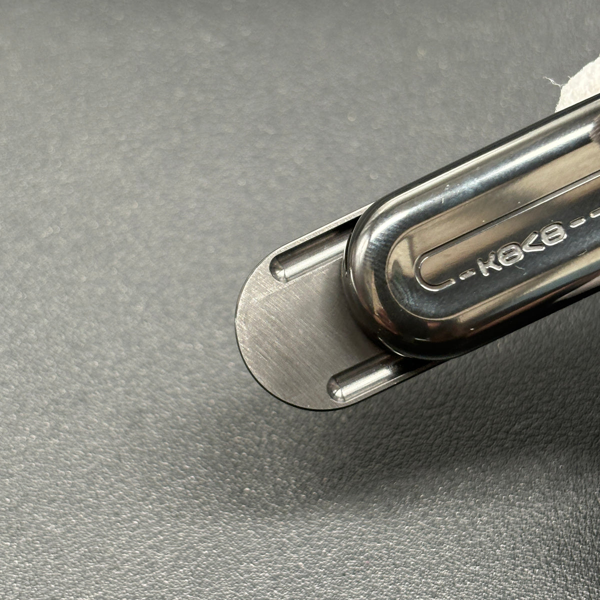 Floating Cloud Zirconium Polished