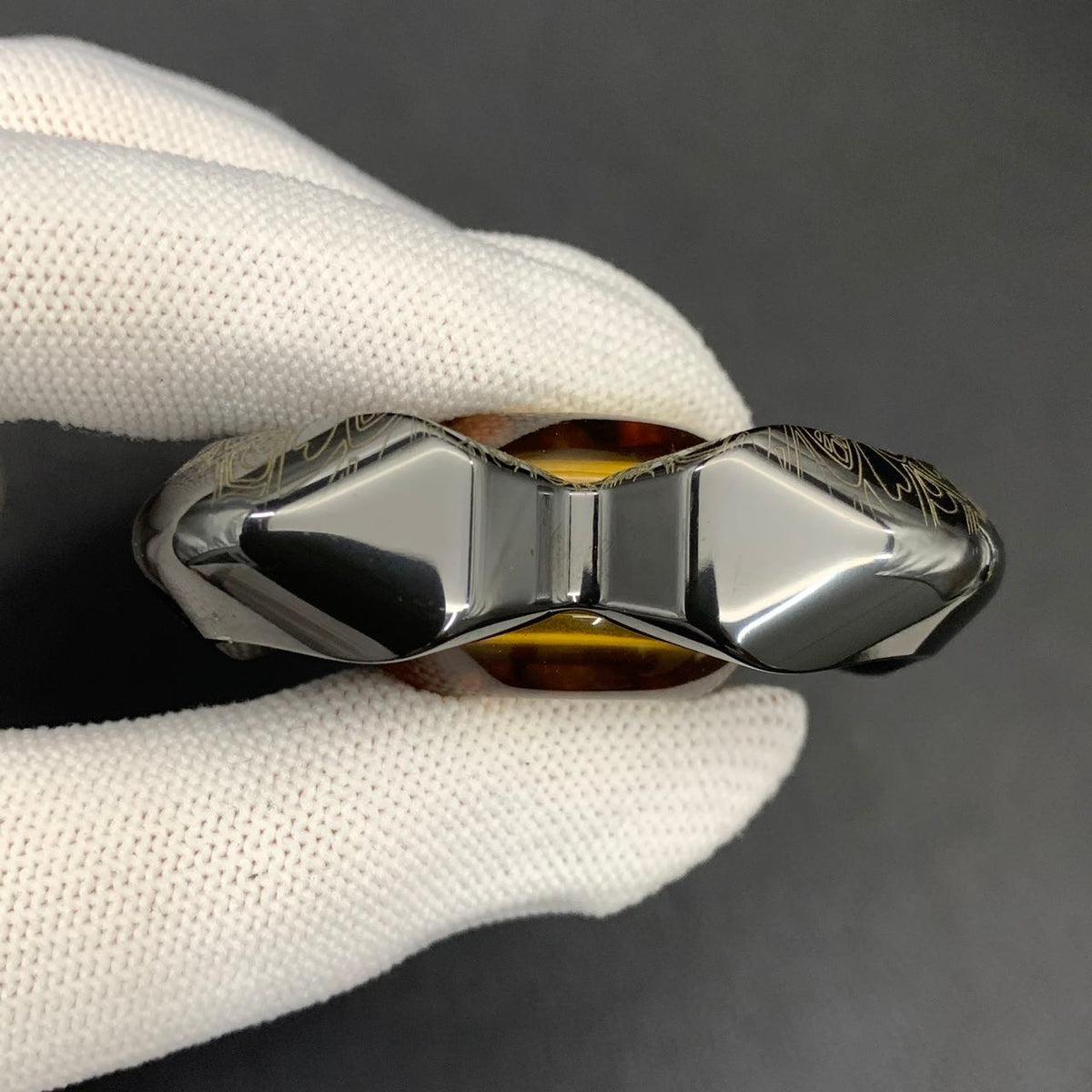 Feather Zirconium Engraved