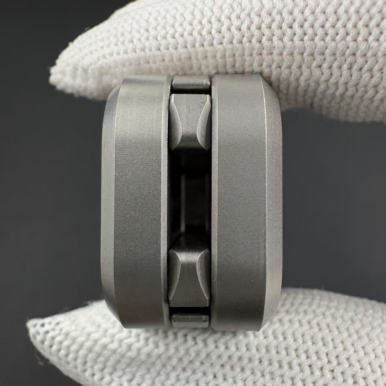 Jingle Titanium