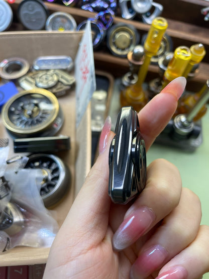 Anchor Ais Zirconium