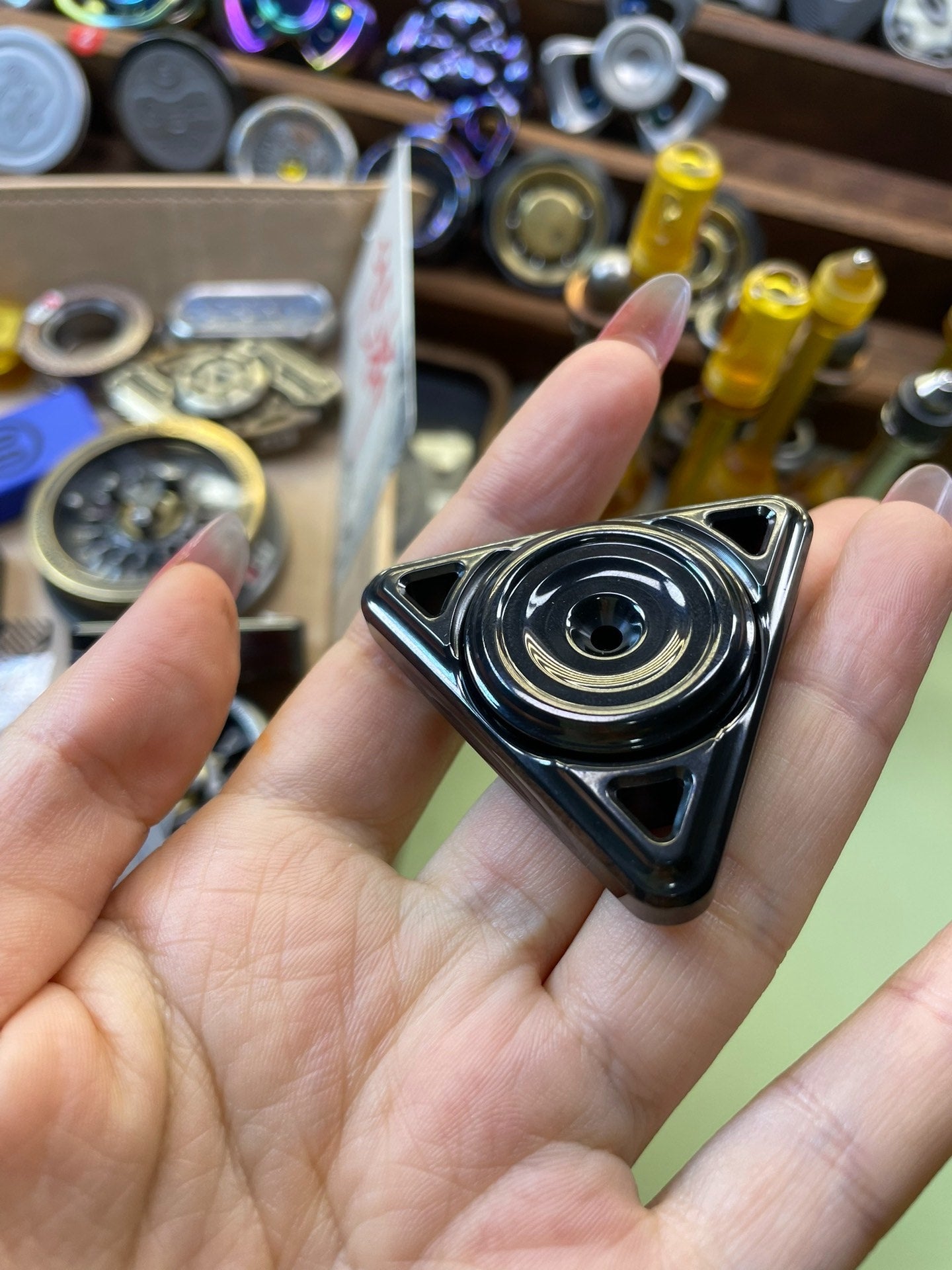 Anchor Ais Zirconium