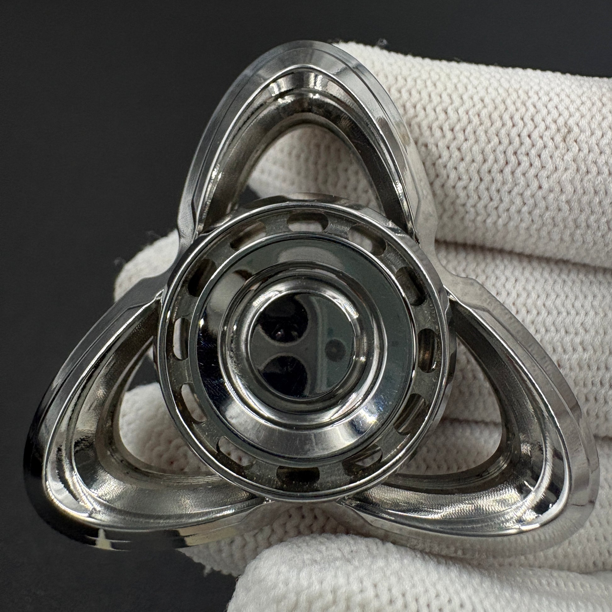 Cat's Eye Stainless Steel Polished