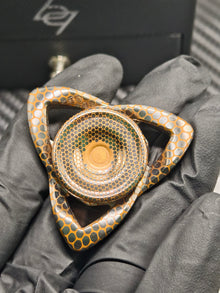Sinmini Superconductor