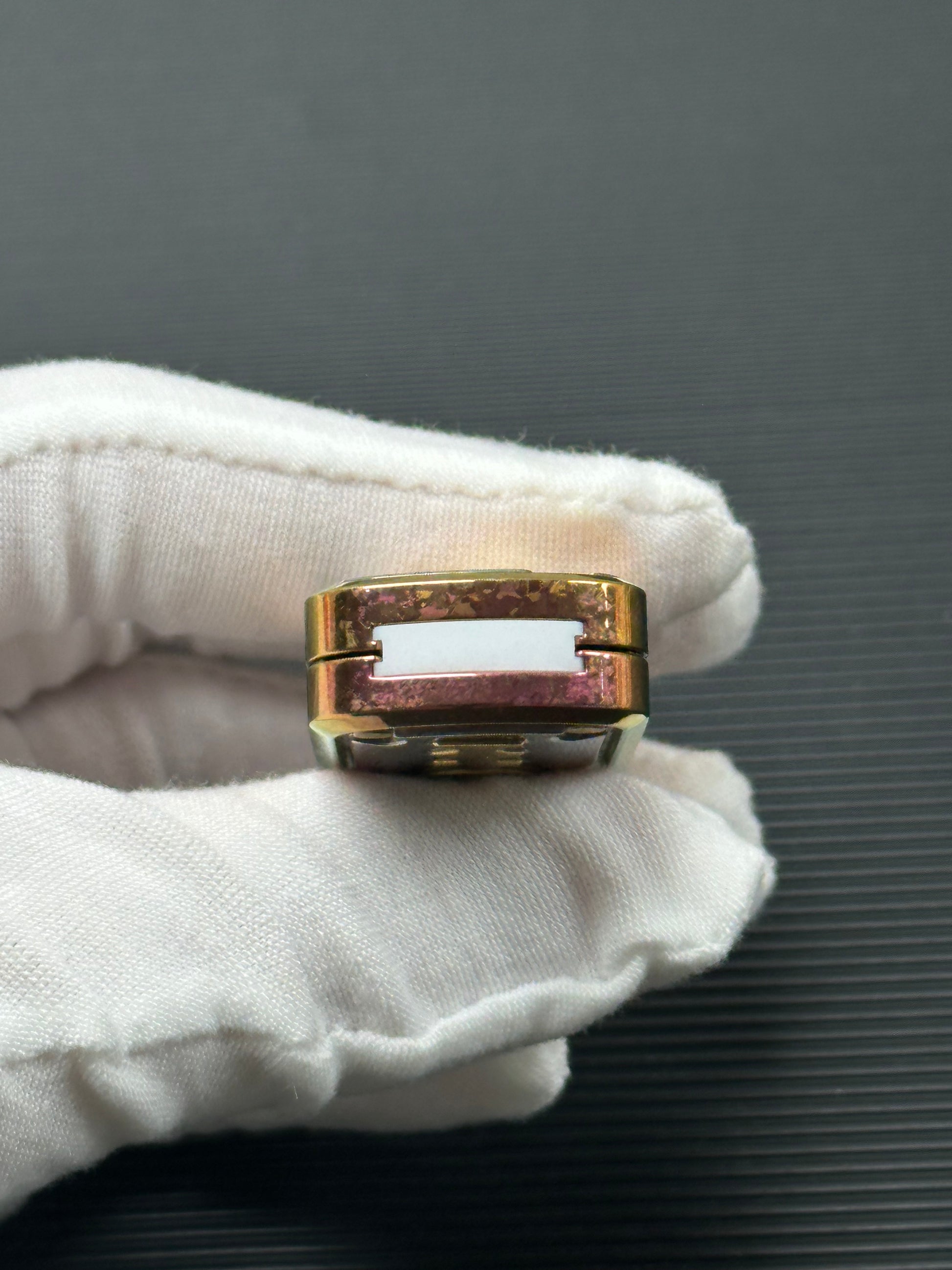 Razor Edge Crystallized Titanium