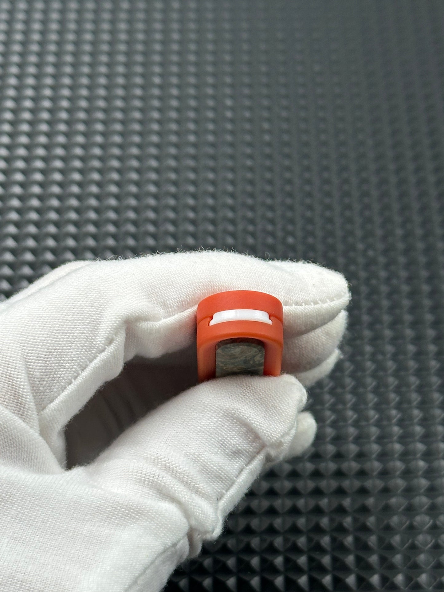 Spice Pin Resin