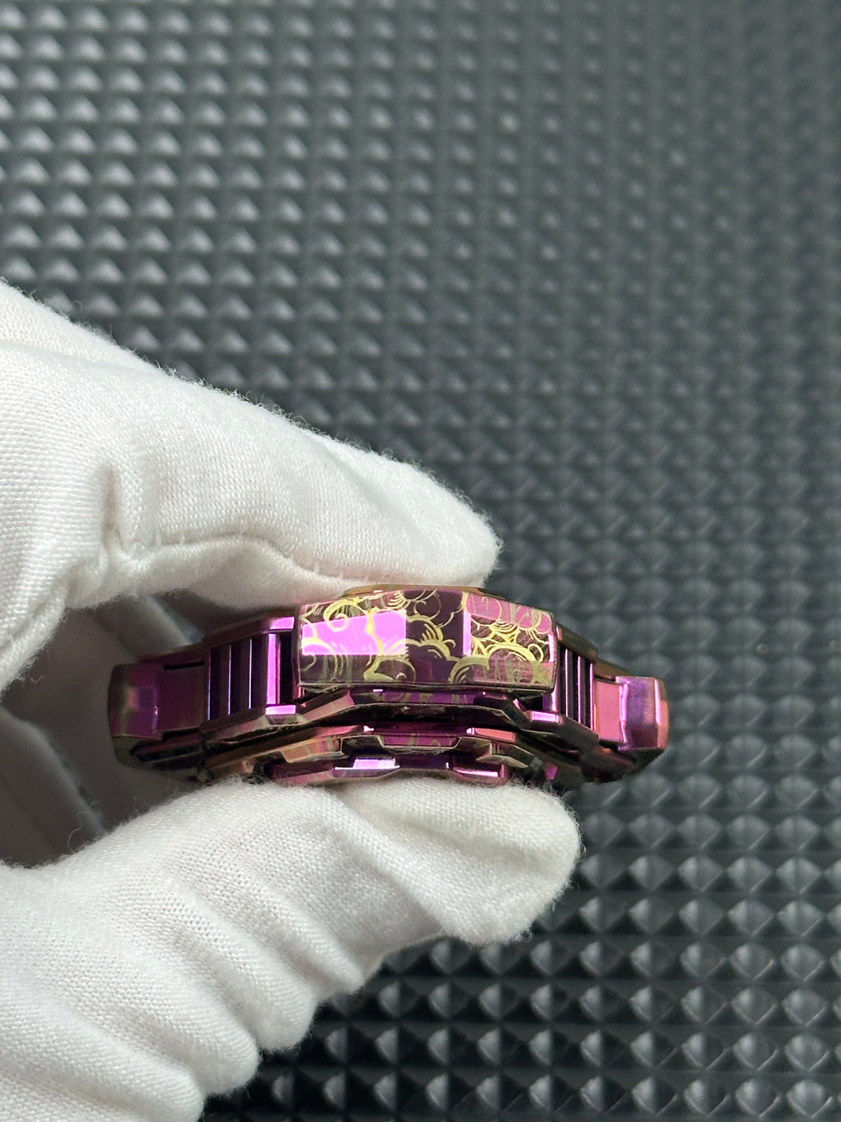 Triple Leaf Ignition Shell Opening Zirconium Color-Anodized Polished