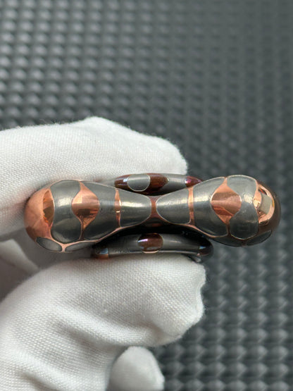 Superconductor