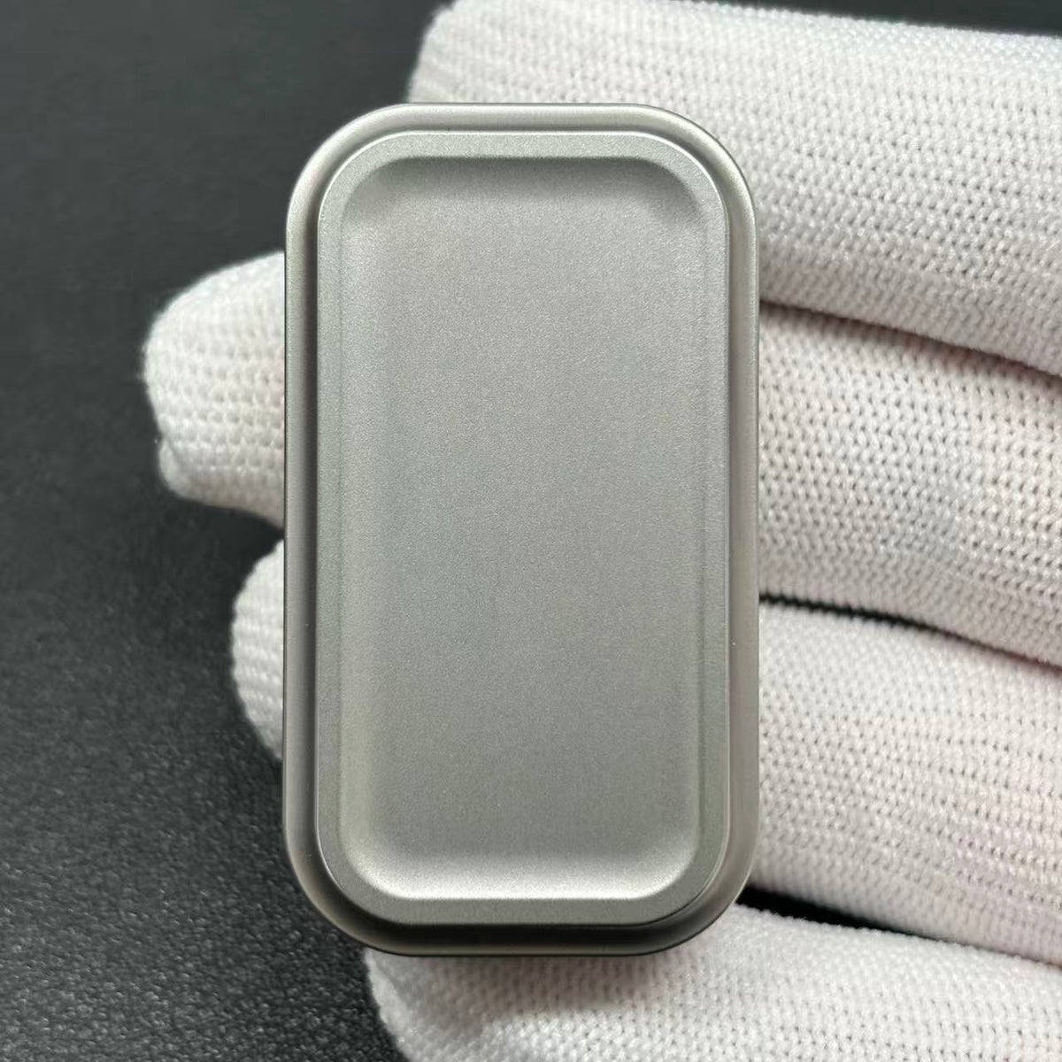 Magnet Feel Stainless Steel
