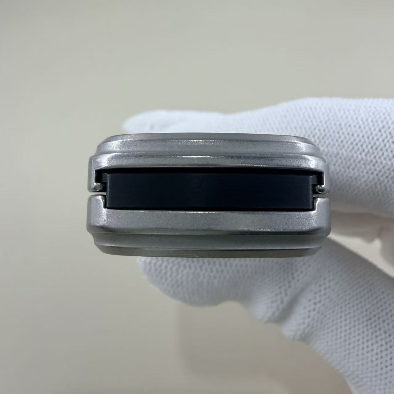 Wormhole Stainless Steel