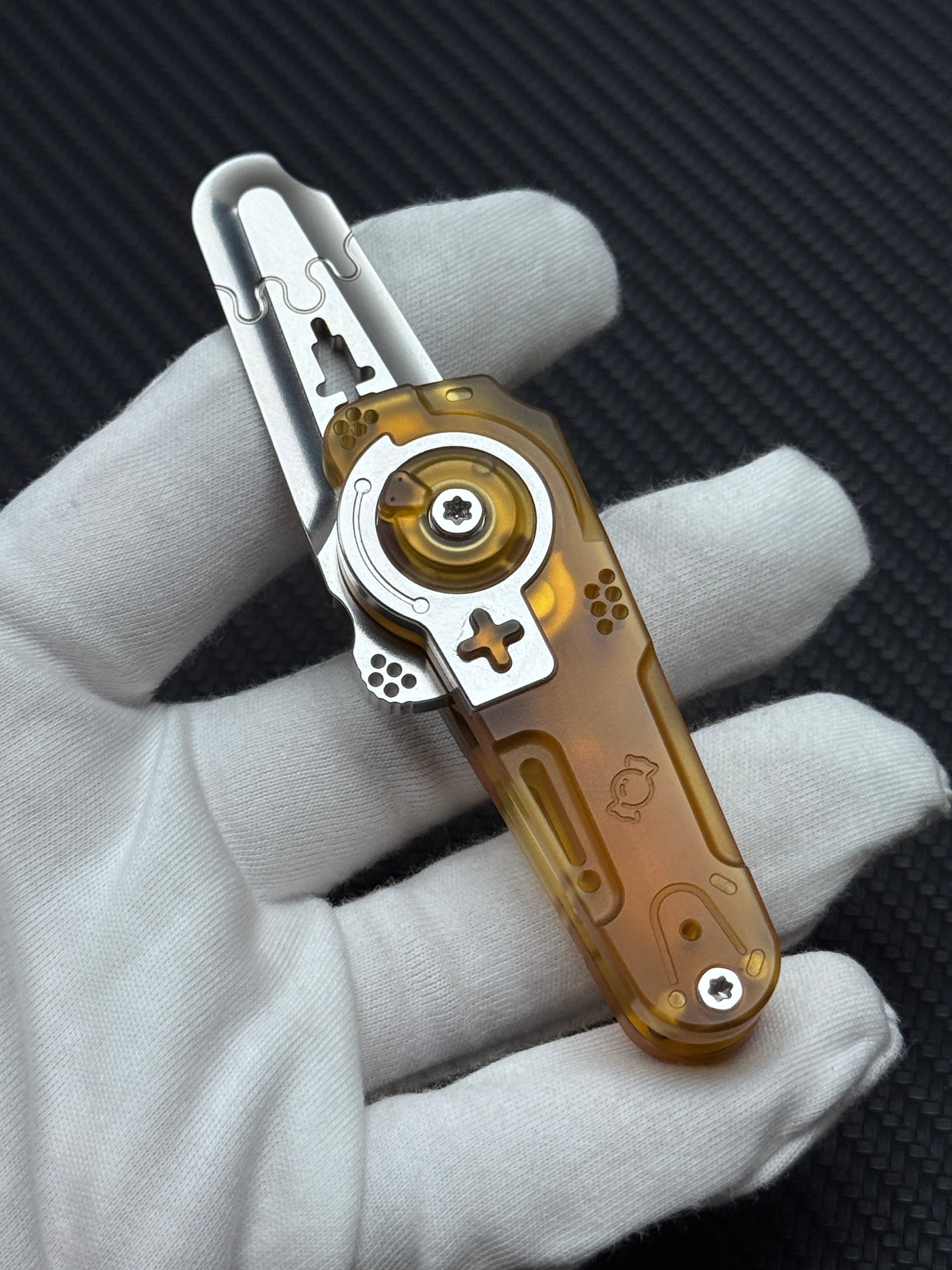 Dimension Slash Pry Bar Titanium PEI
