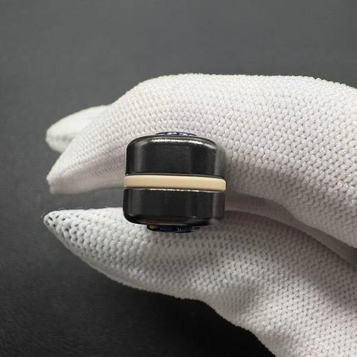 Snake Zirconium