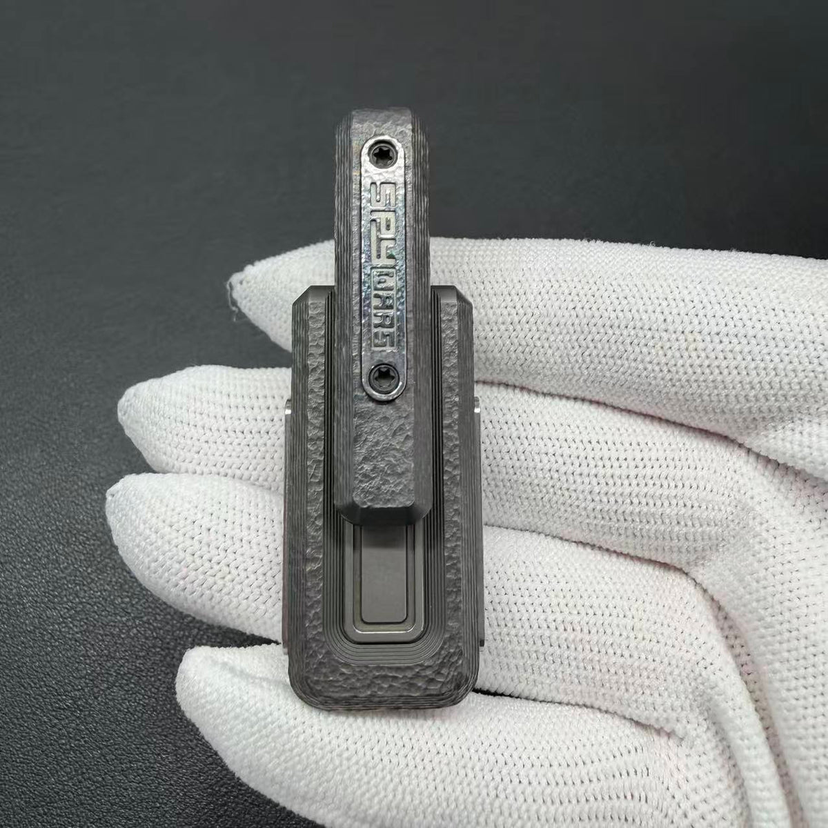 X Lock Zirconium Stone Textured Engraved