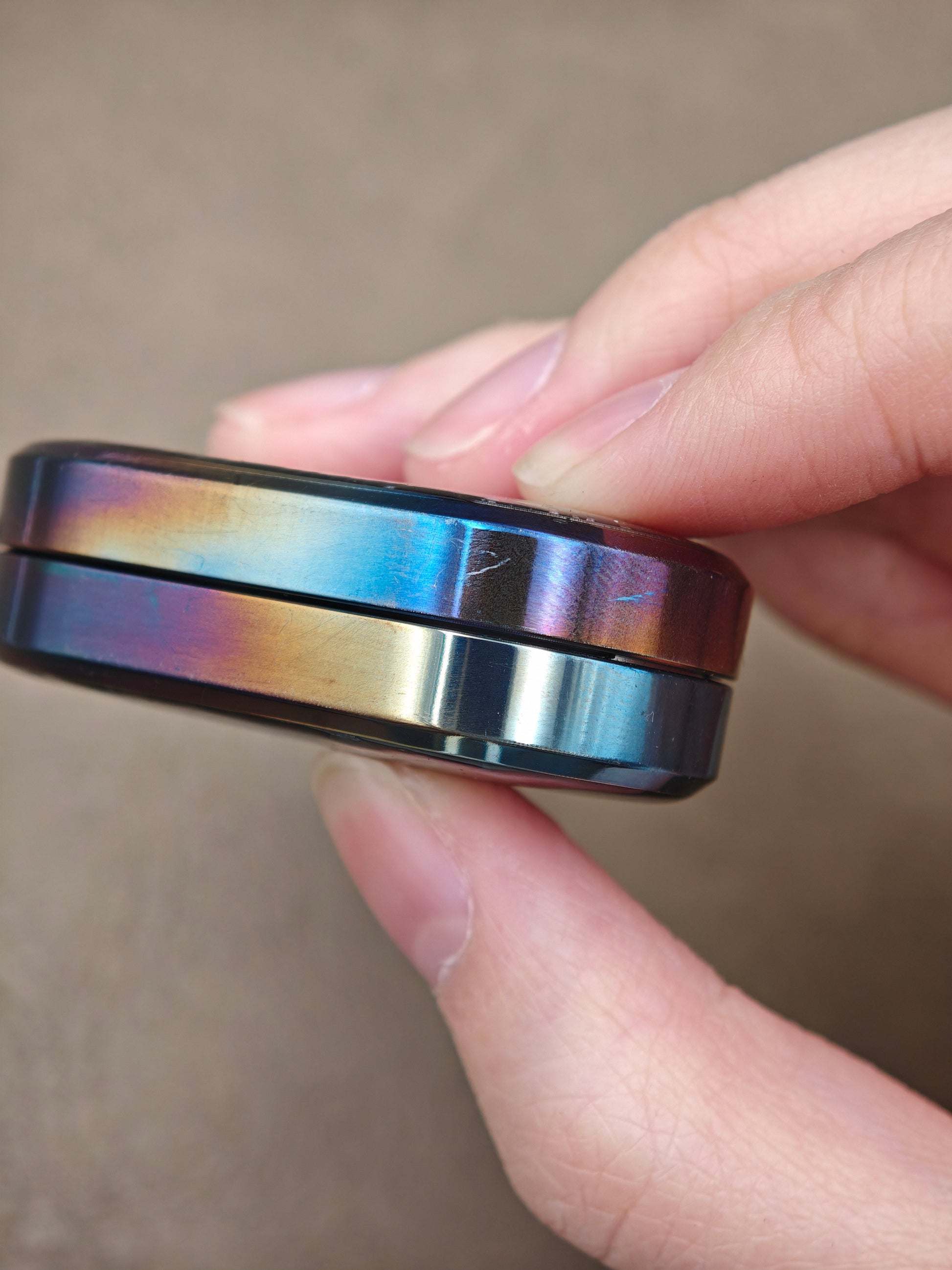 F2 Zirconium Resin-Sealed Oil Slick