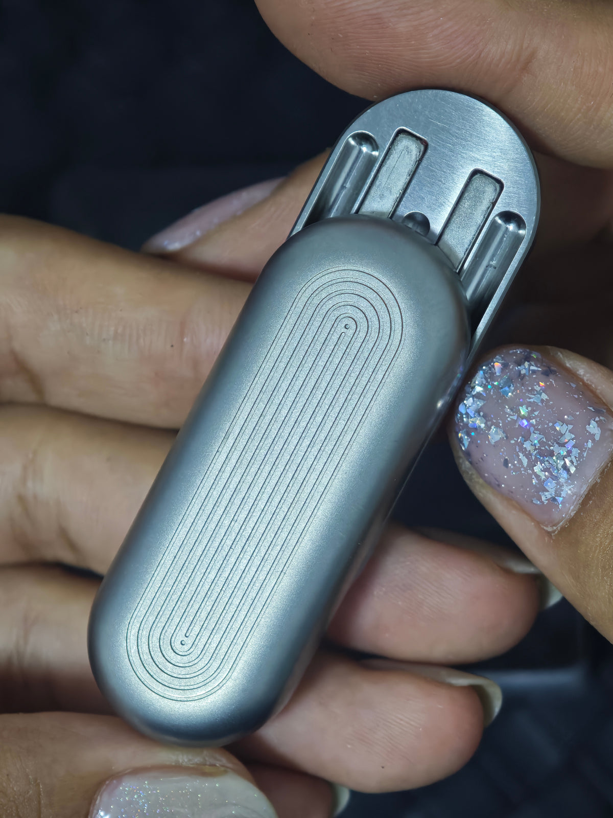 Floating Cloud Titanium