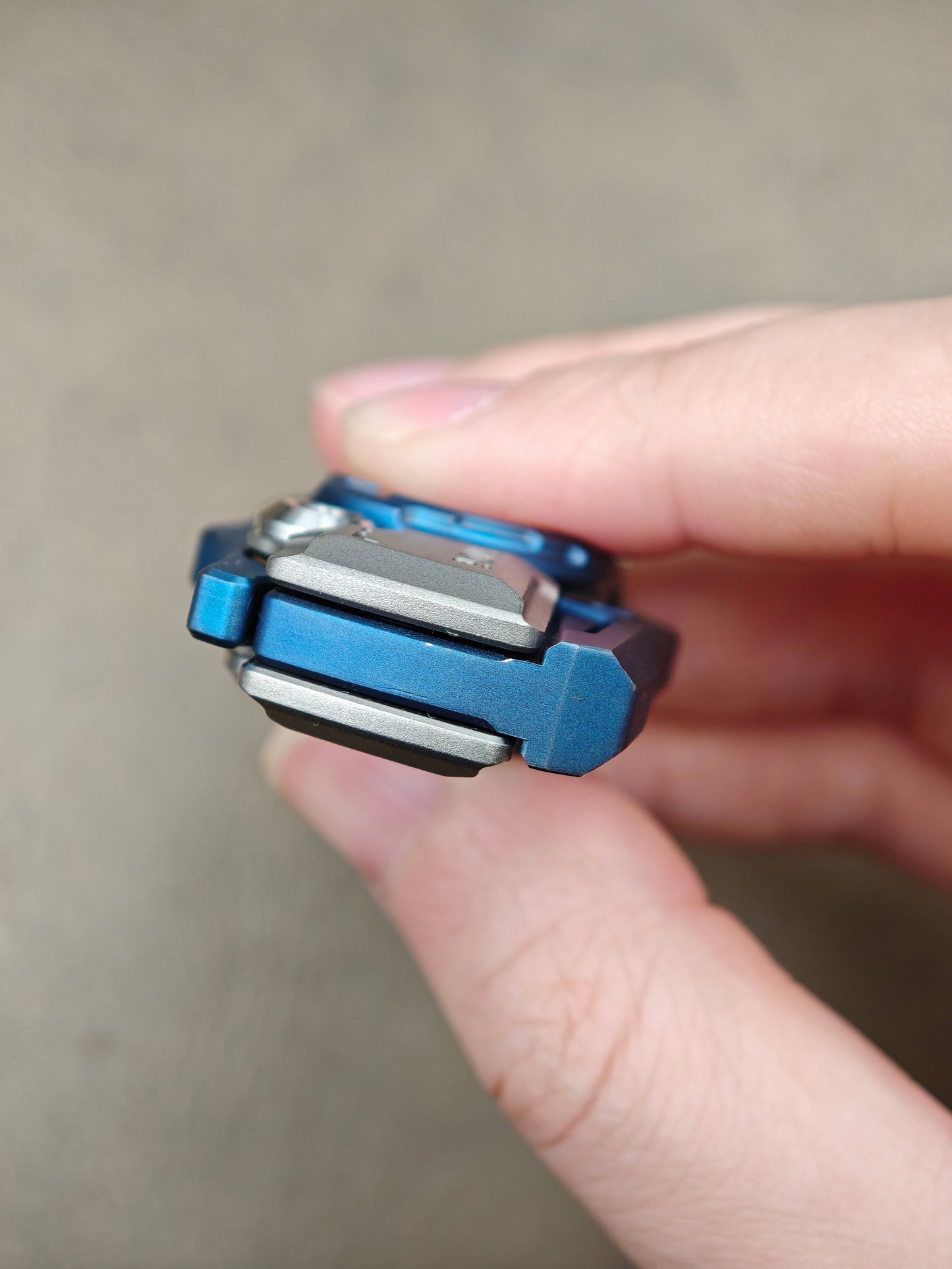 RX 02 Titanium