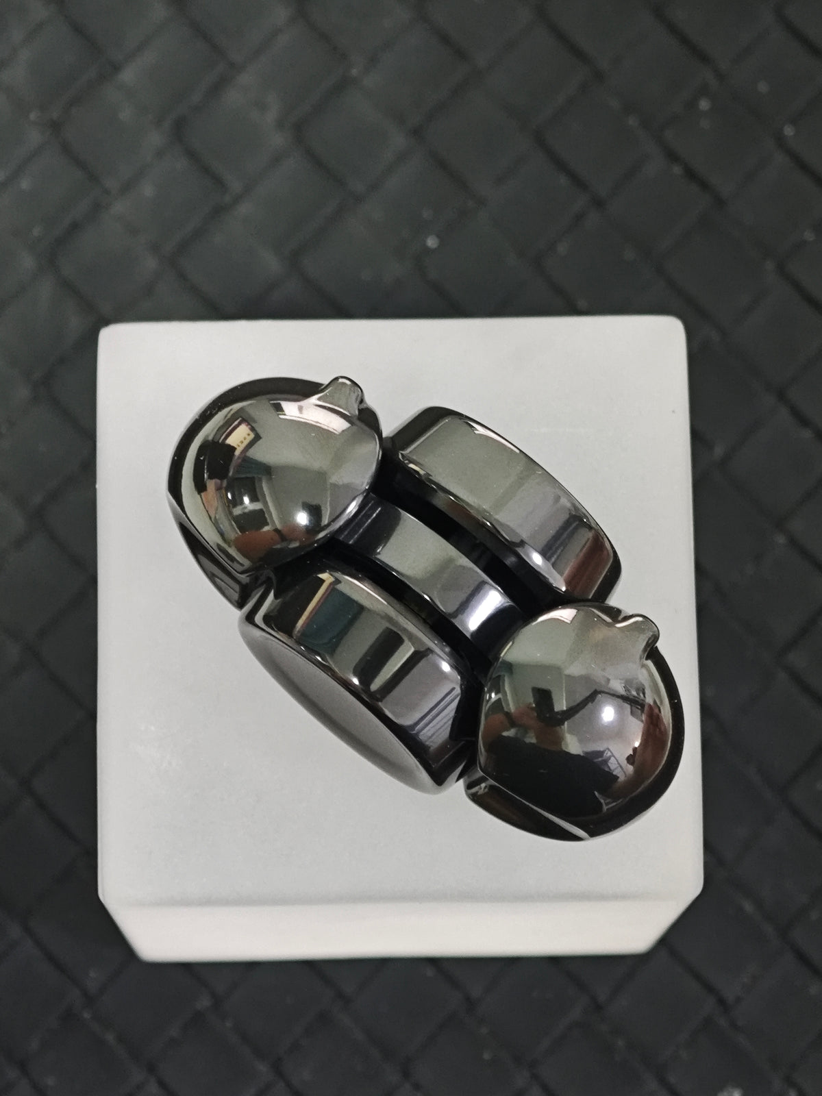 Kitty Zirconium Polished
