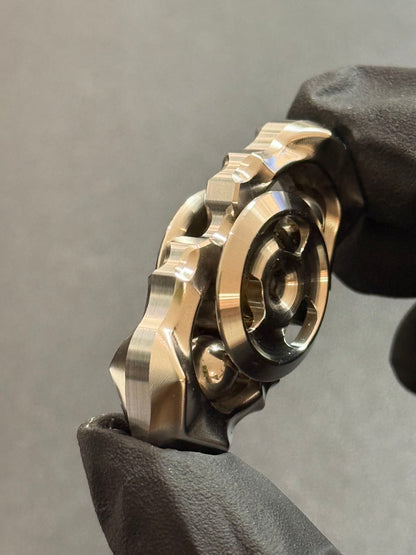Thorns And Fog Stainless Steel Machine Finished