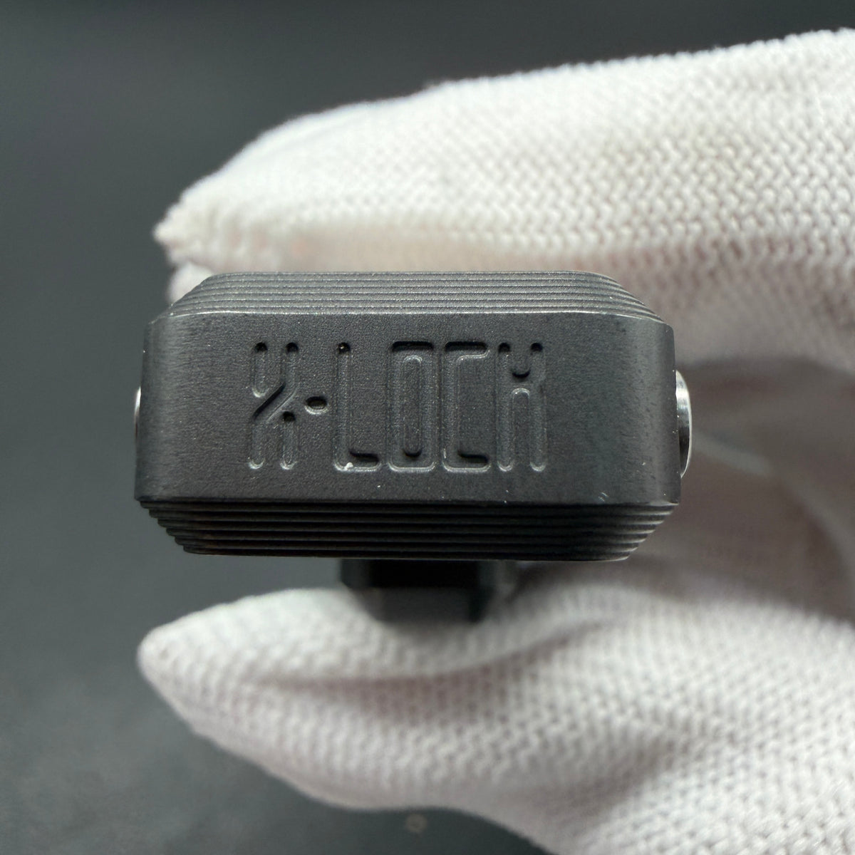 X Lock Zirconium