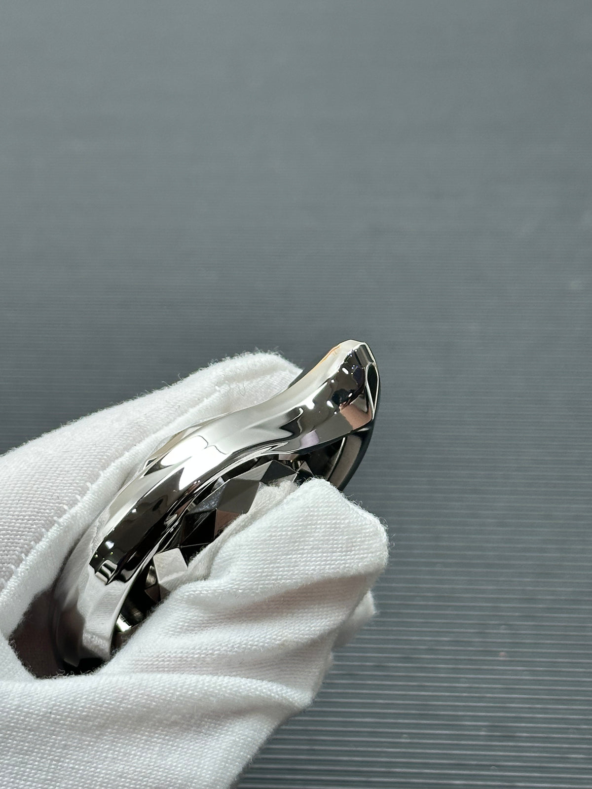 Goddess Tear Stainless Steel Polished