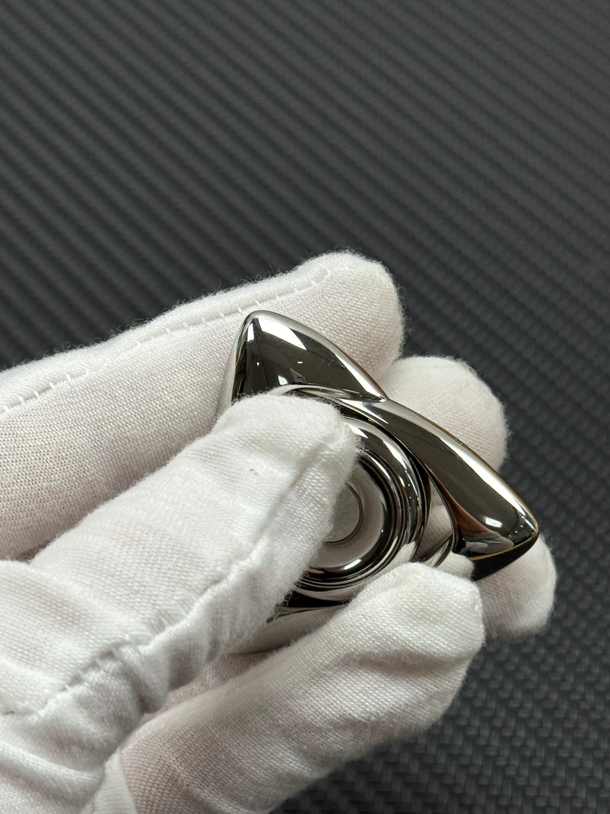 Wind Stainless Steel Polished
