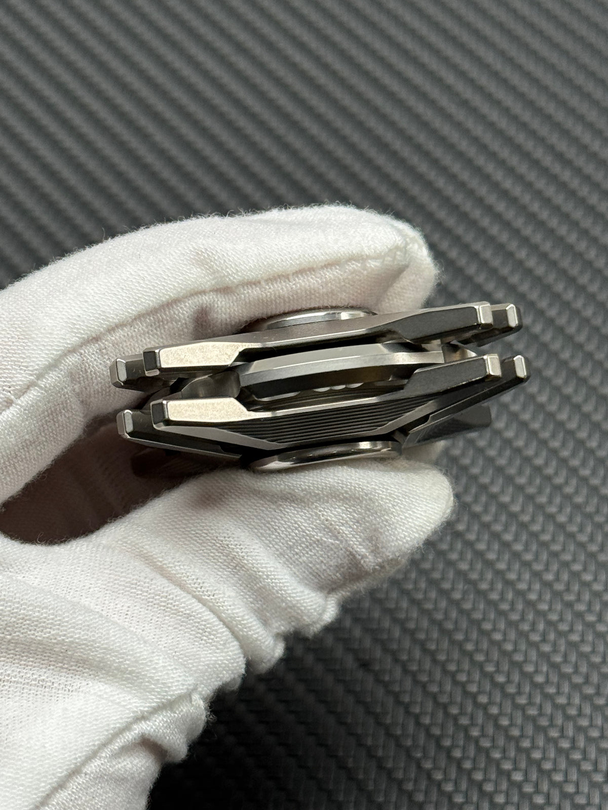 Manzala Titanium