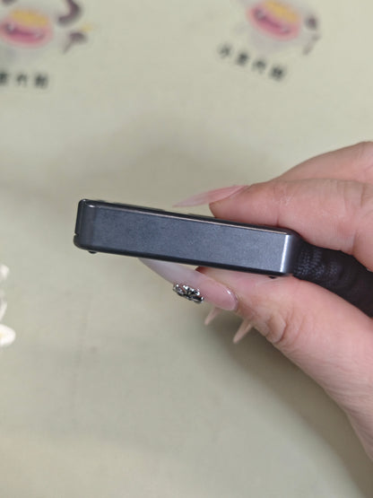 Pop Up Zirconium