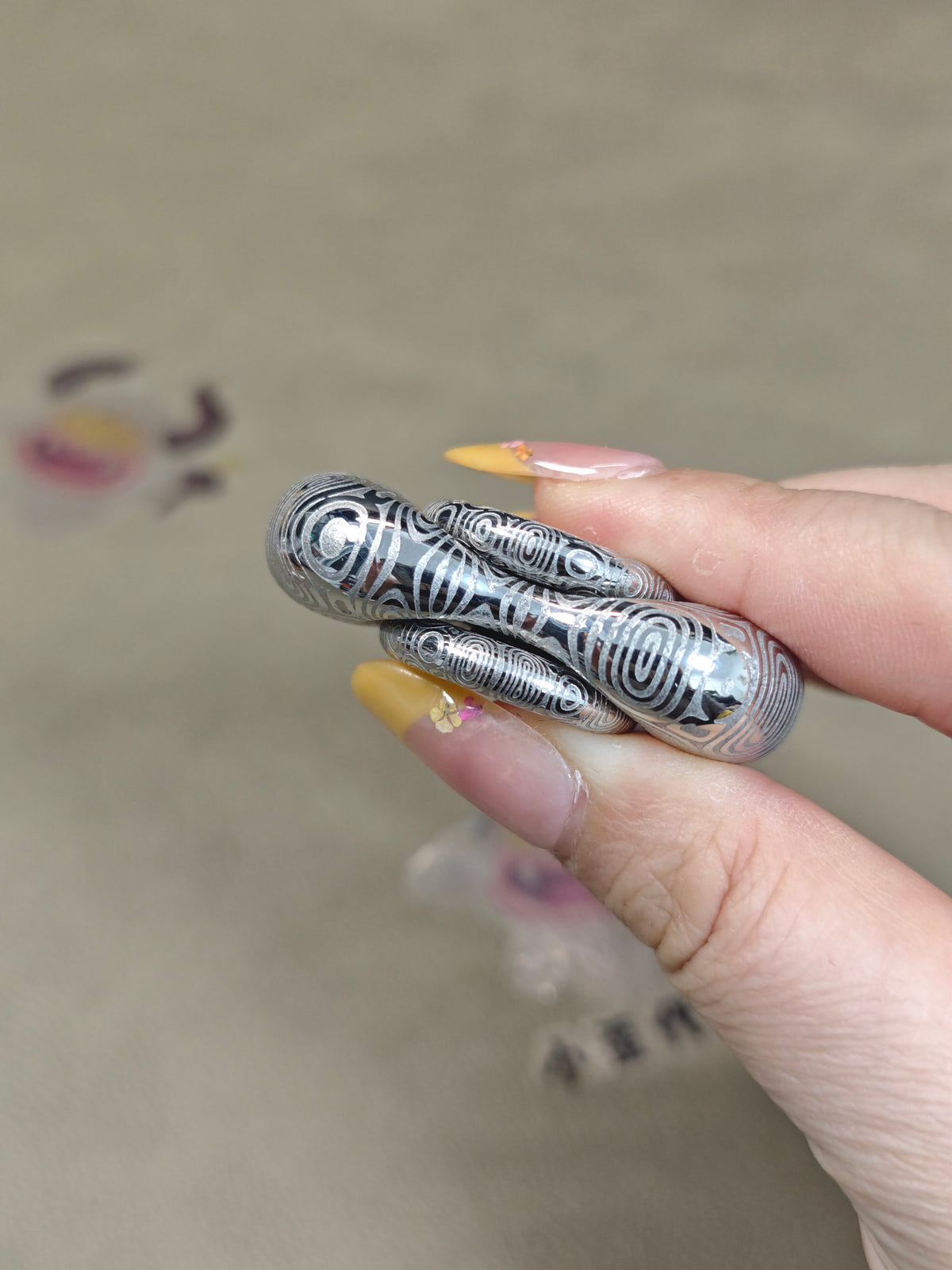 Two-Leaf Cell Damasteel