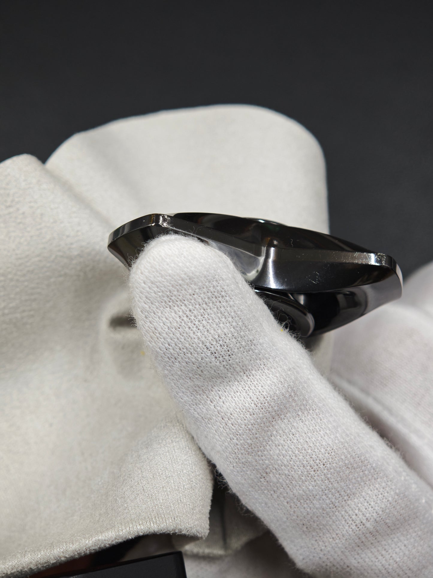 Liquid Zirconium Polished