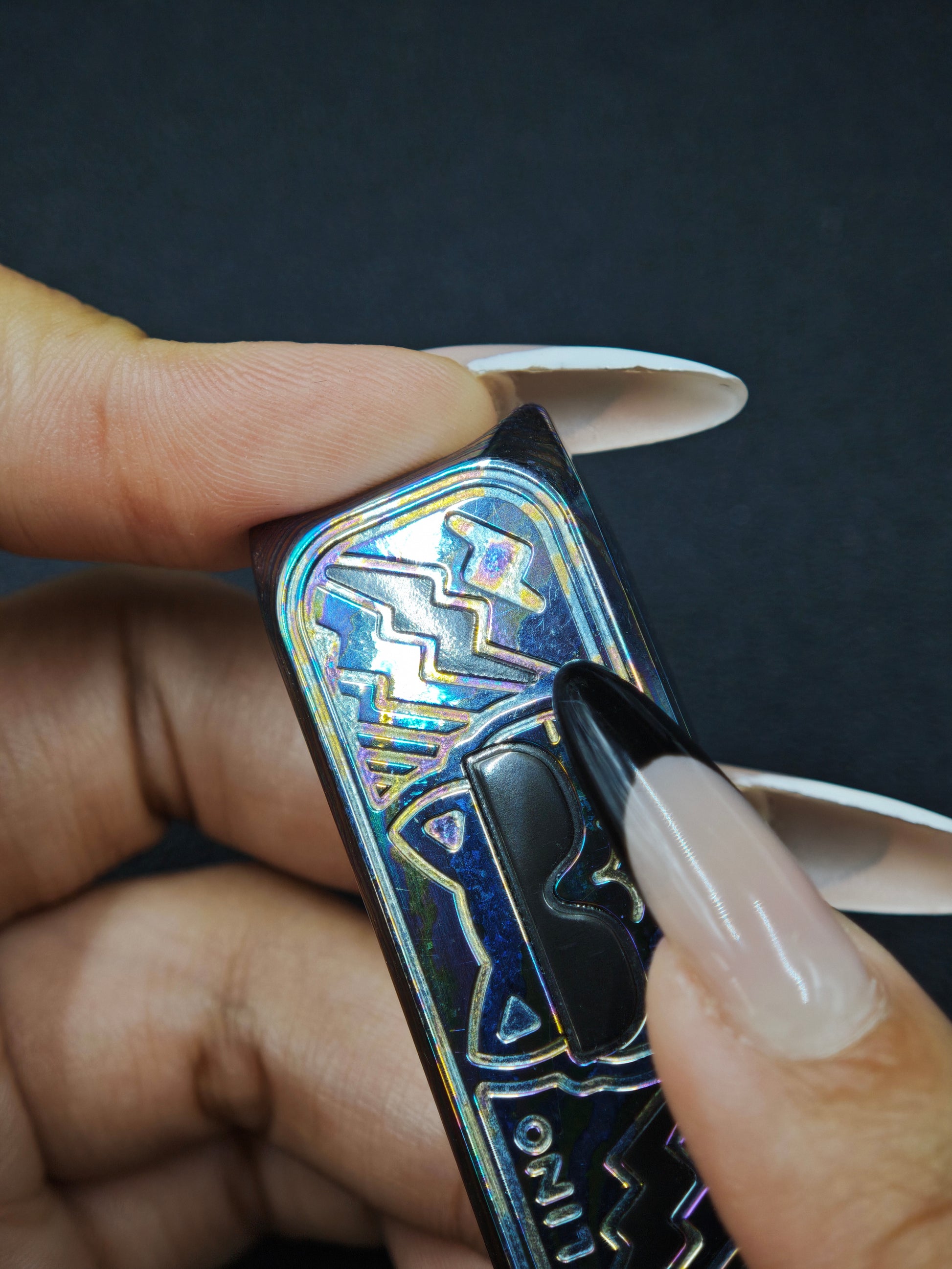 LIMBO Mokuti Titanium