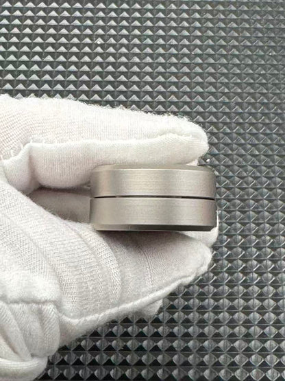 F2 Titanium