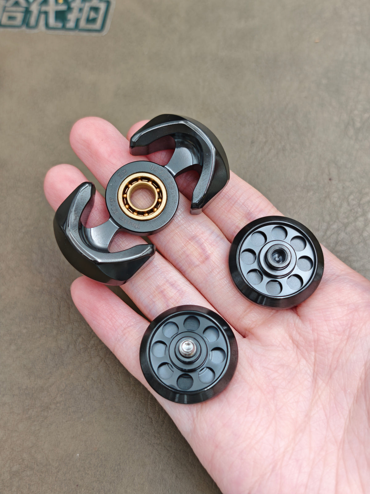Libra Zirconium Polished