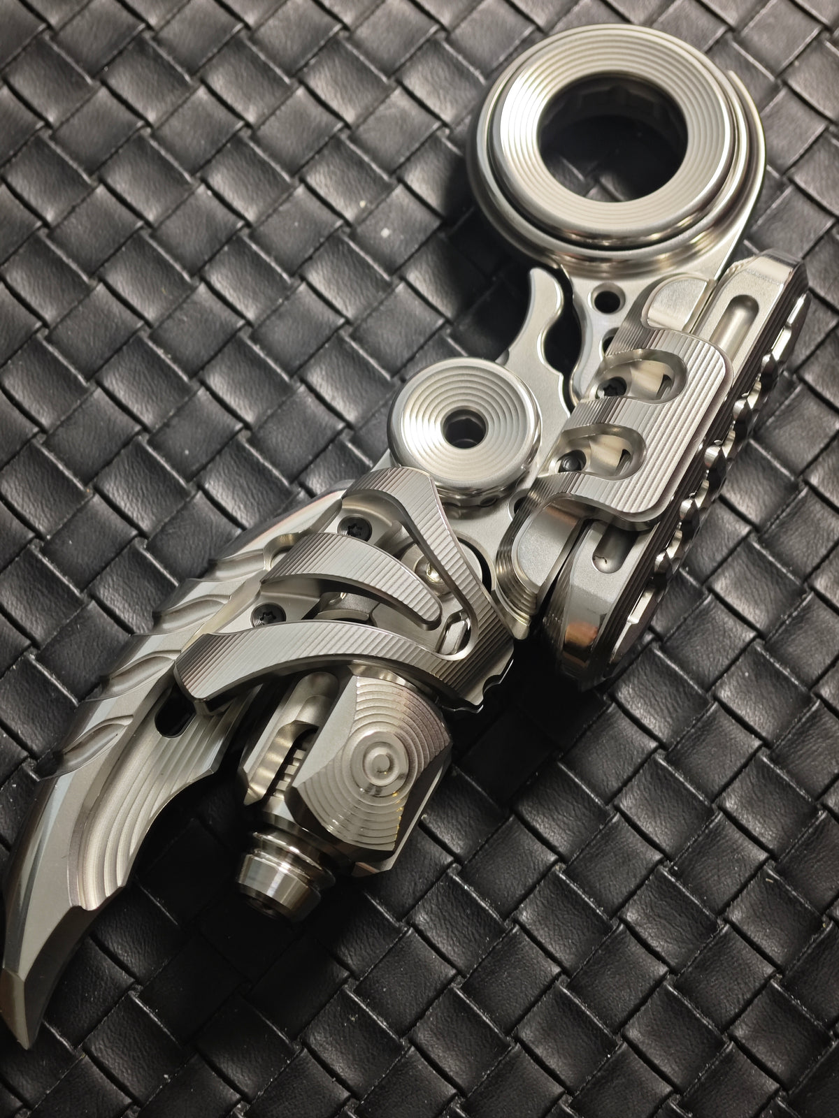 Exoskeleton Magnetic Mechanical Stainless Steel Blasted