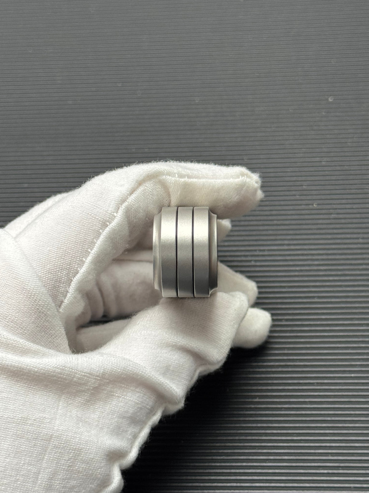 Pea Stainless Steel Stonewashed