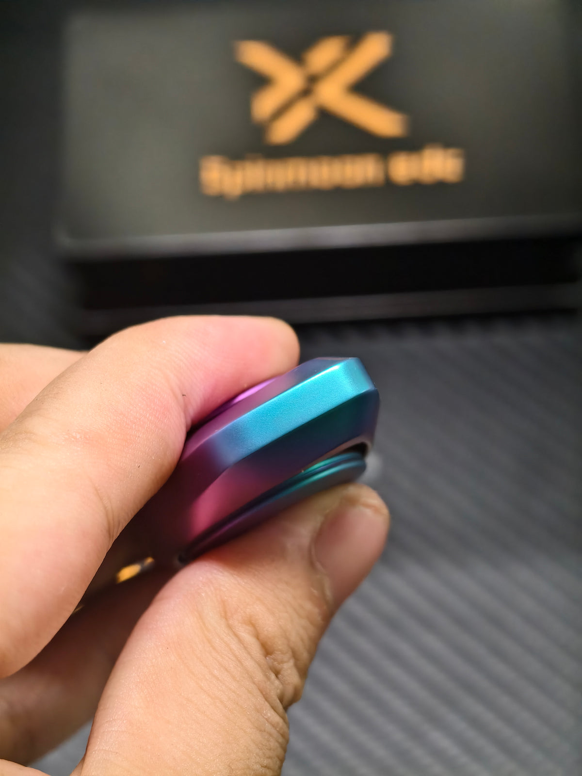 Phantom Dual Leaf Titanium