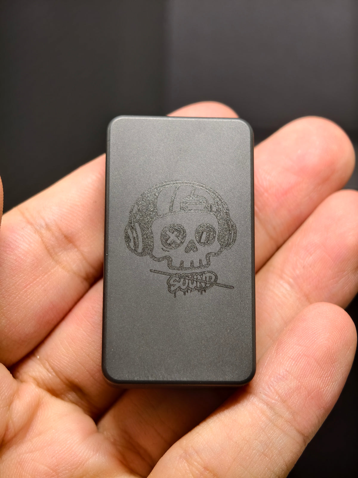 Mute Zirconium