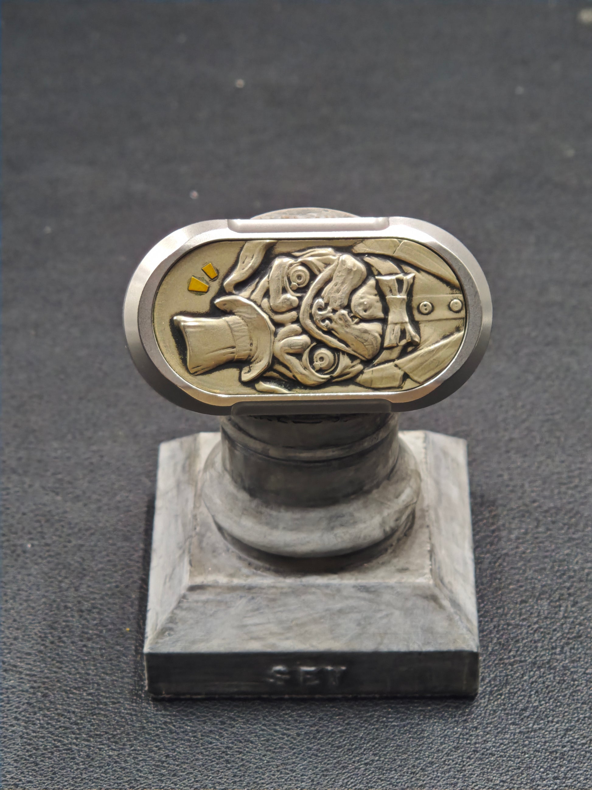 5 Stainless Steel Stonewashed