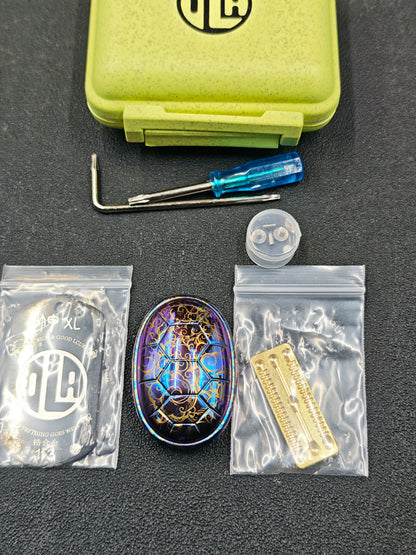 Jingle Beetle Zirconium Engraved