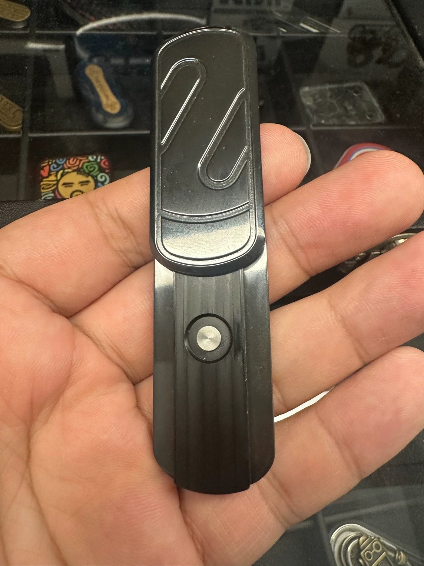 Ji Li Zirconium
