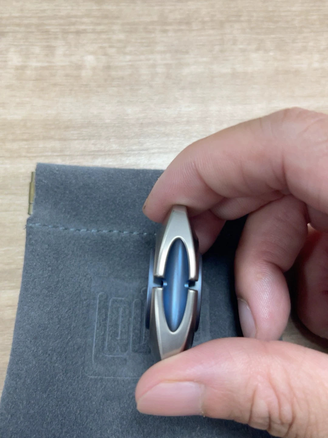 BIT04 Titanium