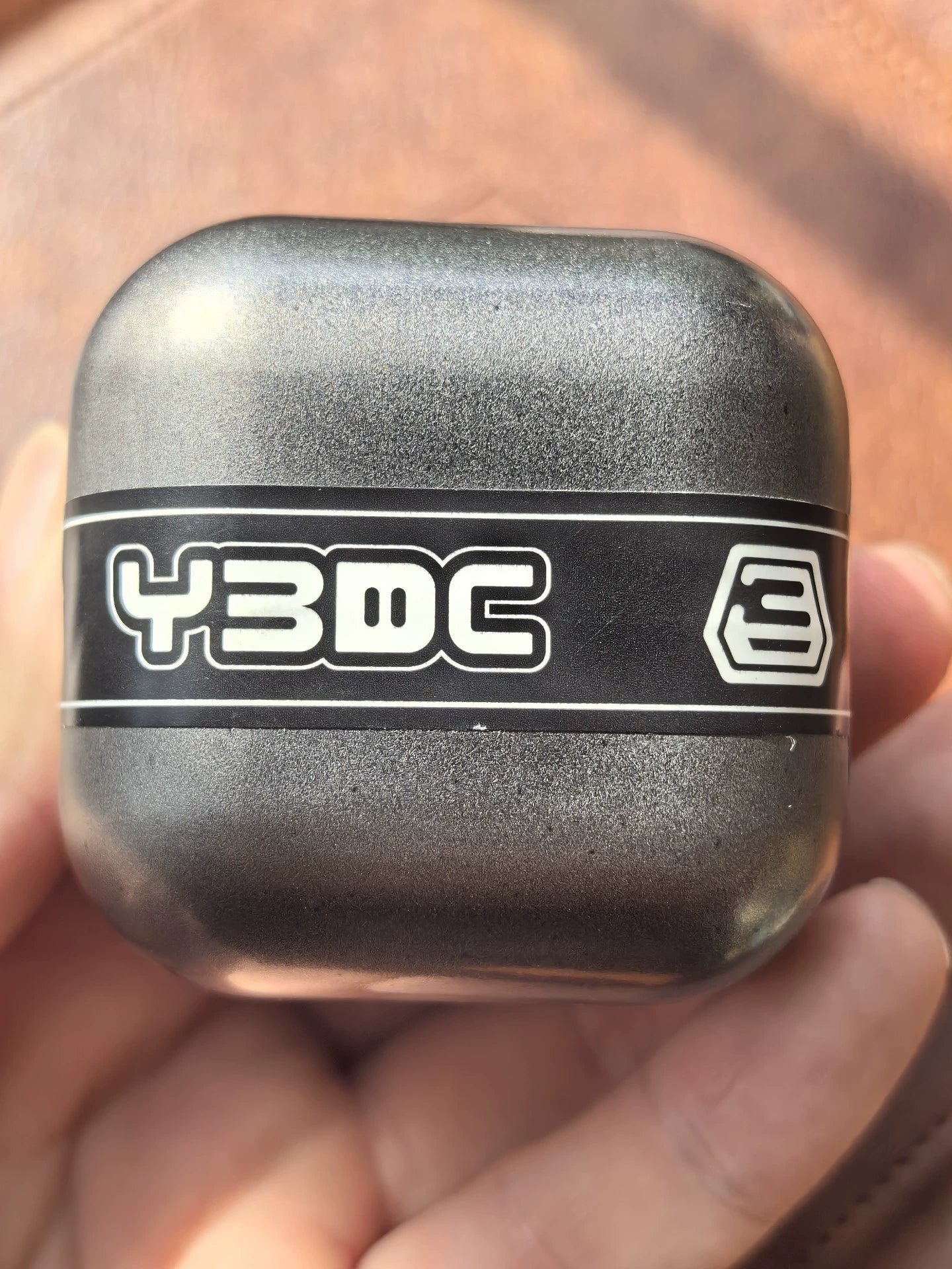 Pig Nose Stainless Steel