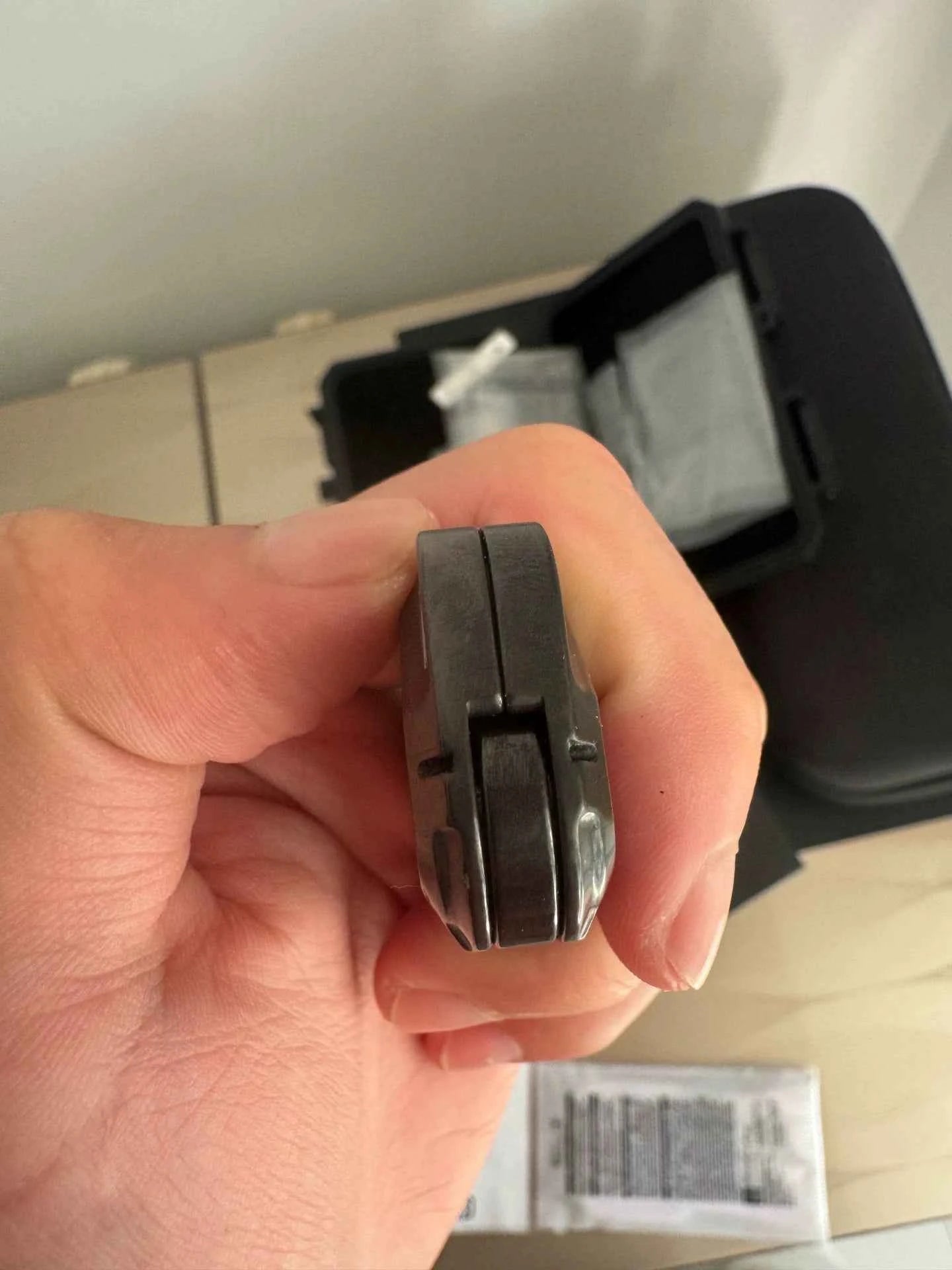 POP Throwing Card Titanium