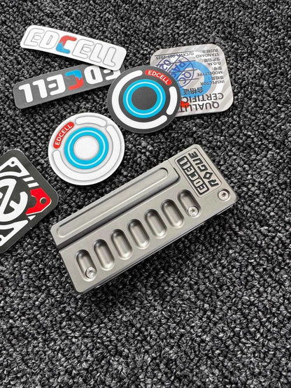 Quirky Ruler Titanium